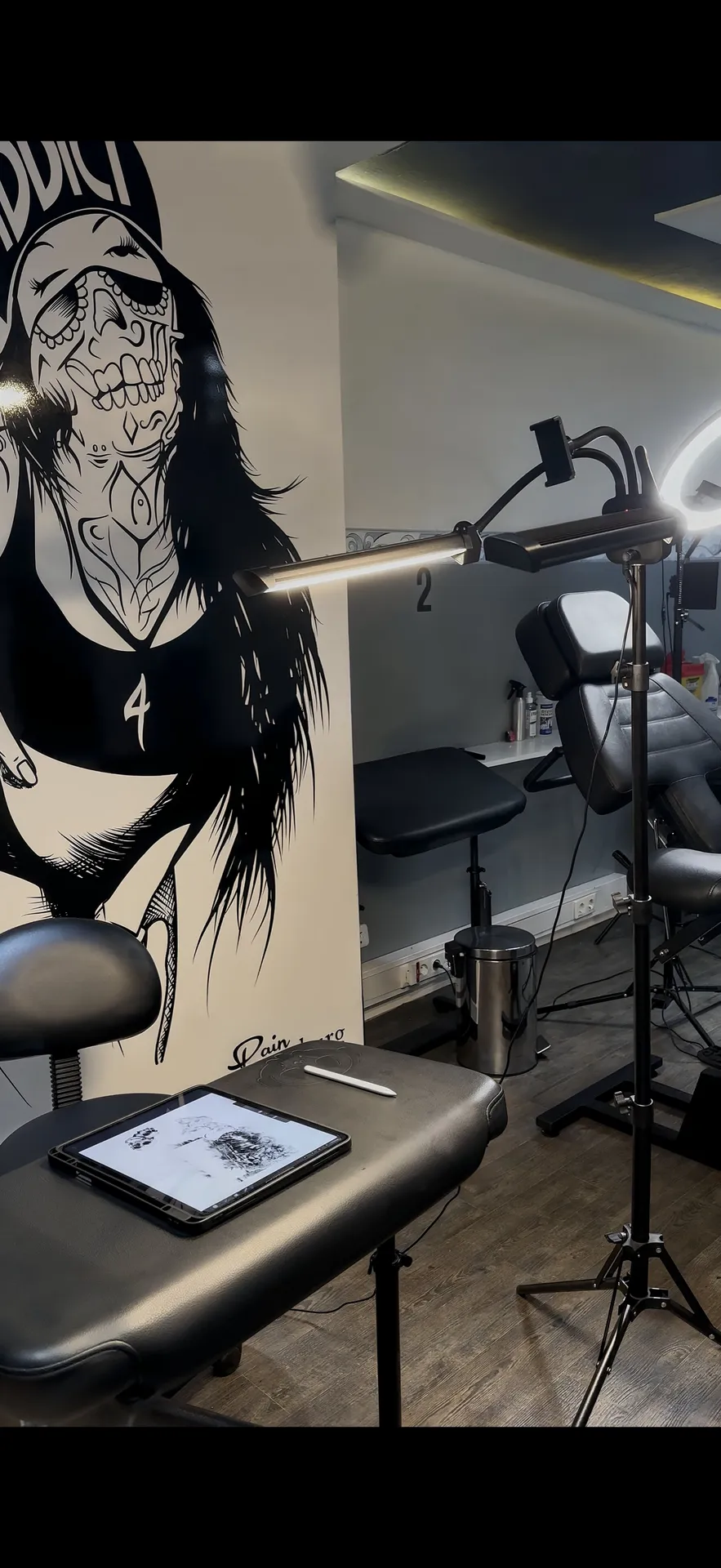 Money 4 Pain Tattoo Studio Hamburg