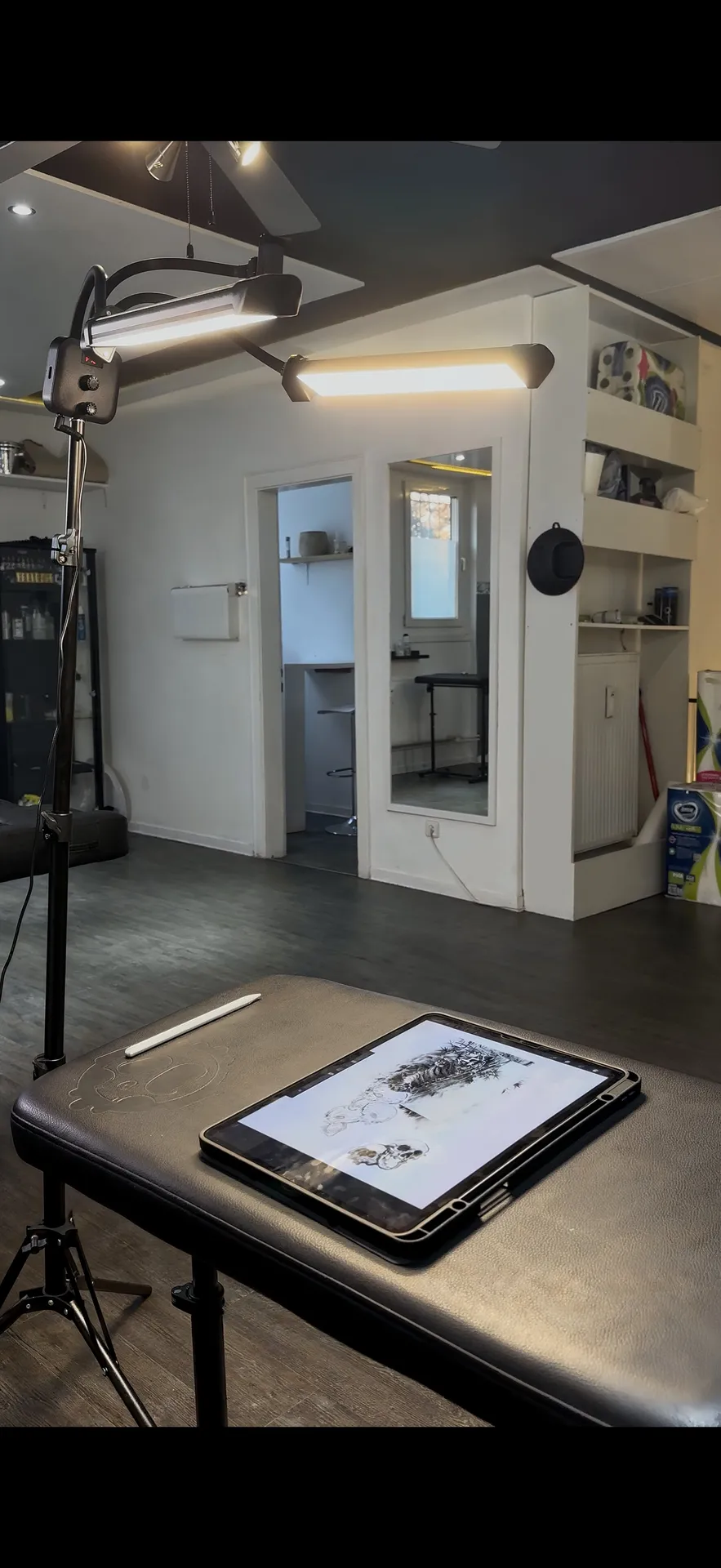 Das Team im Money 4 Pain Studio